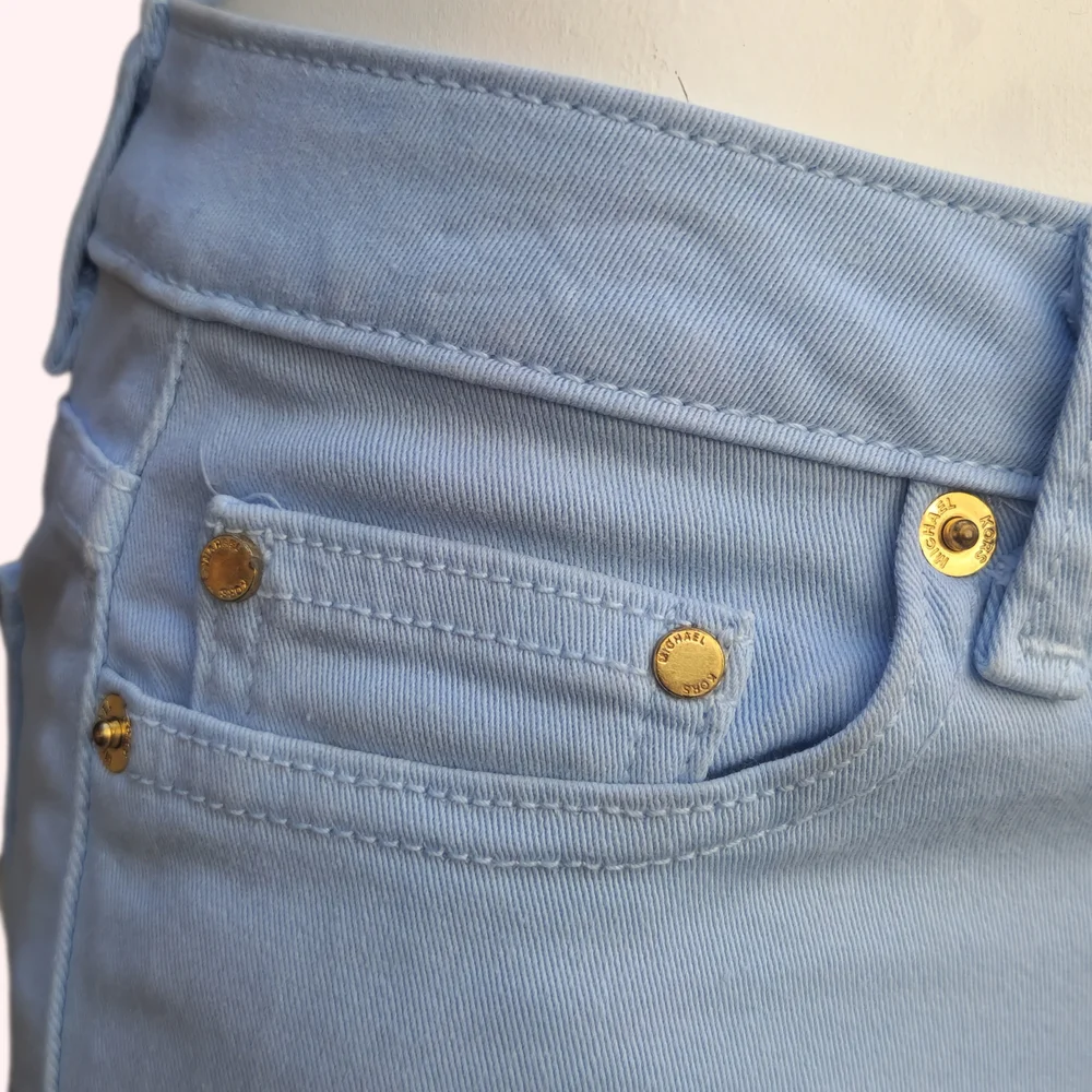 Michael Kors Izzy Cropped Skinny Jeans In a Sky Blue Hue Size 0P